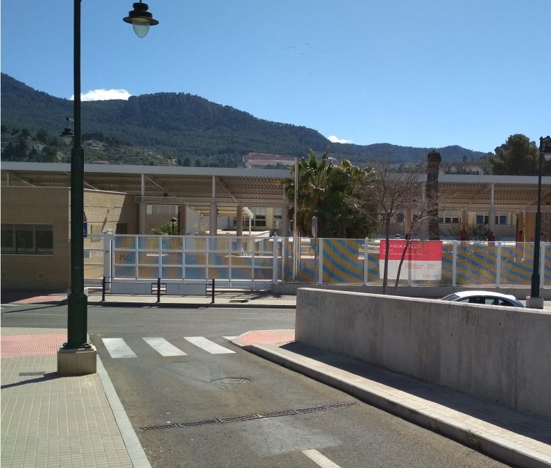 El Gobierno de Antonio Francés abandona a los alumnos que necesitan clases de refuerzo
