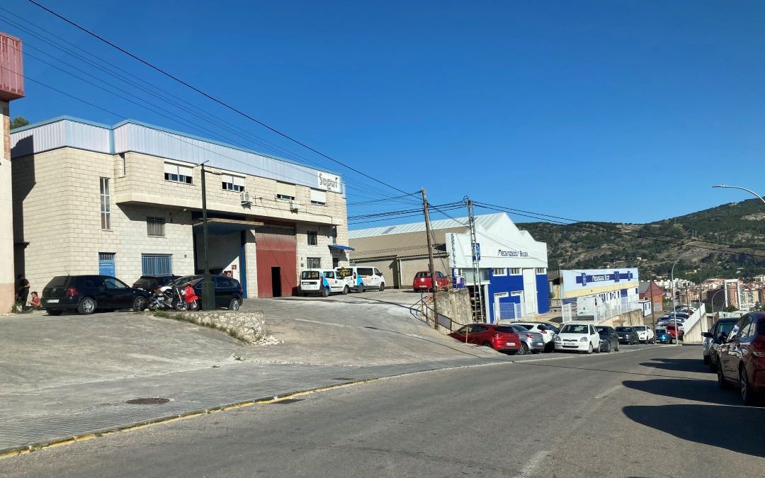 El PSOE condena a las empresas de La Beniata a seguir en condiciones precarias